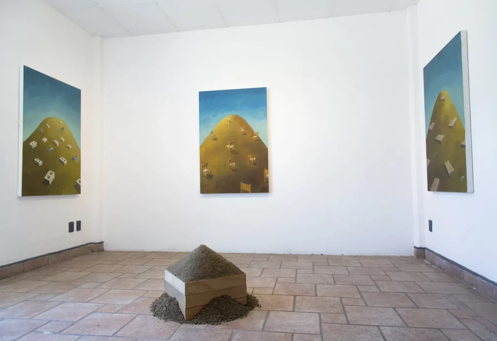 Garita Ex presenta la exposición“¿Un ladrillo promete asentamientos?” del artista Carlos Velasco.