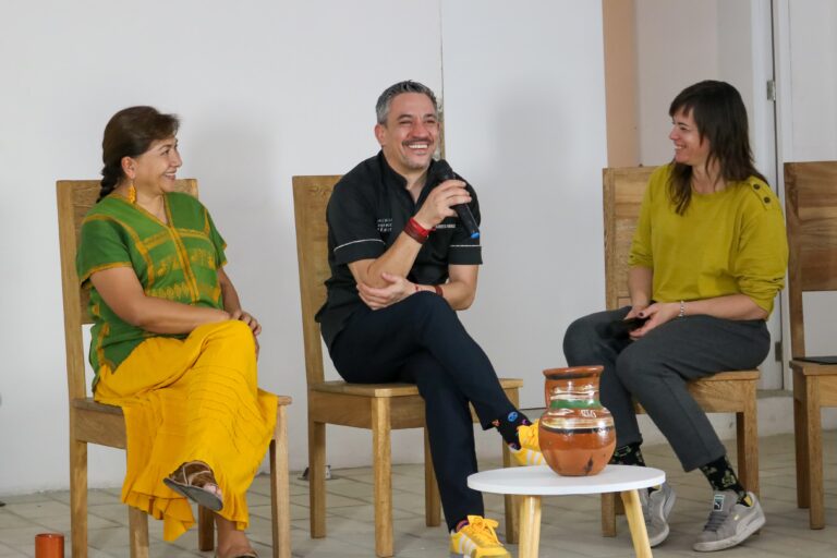 Chef Alberto Ferruz inspira a estudiantes de Gastronomía de la UTVCO