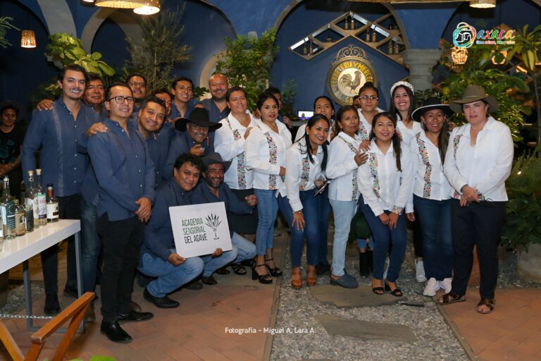 Nace la Academia Sensorial del Agave para promover la cultura de los destilados mexicanos