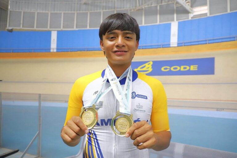 Conquista ciclista oaxaqueño doble oro en juegos Conade 2024