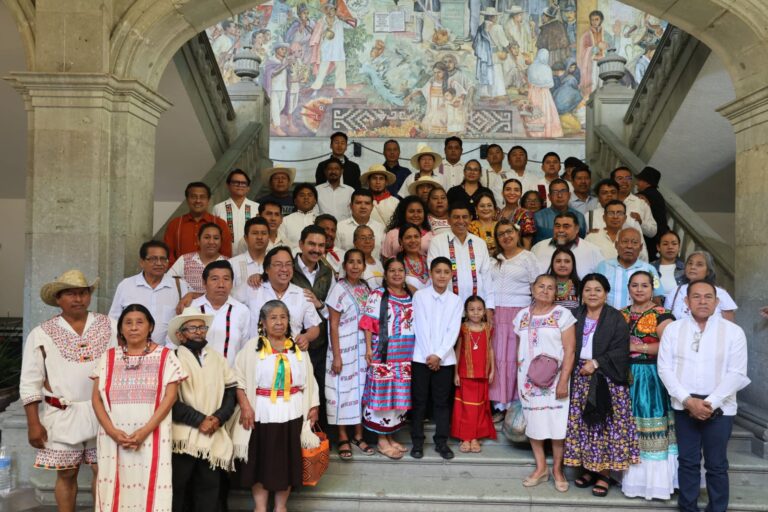 Presentan a las y los Consejeros Interculturales que definirán a delegaciones participantes en Guelaguetza 2025